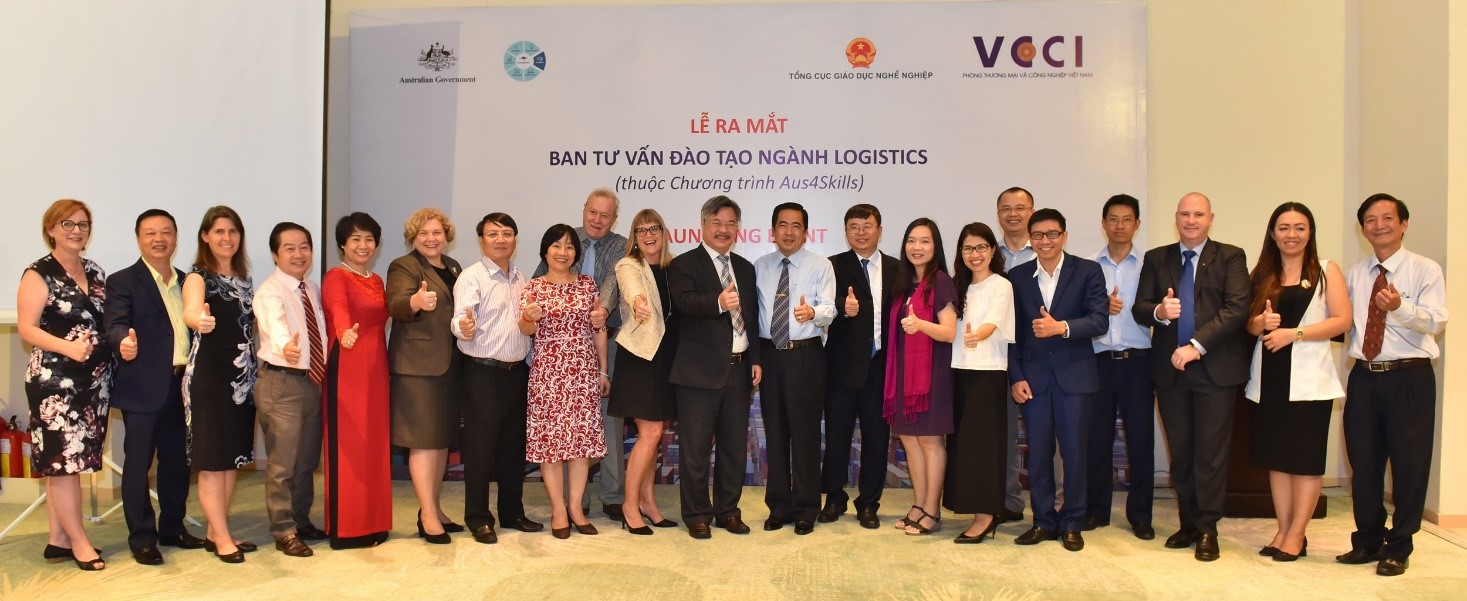 The Logistics Industry Reference Council members in a group photo with Mr Nguyen Hong Minh and Ms Karen Lanyon