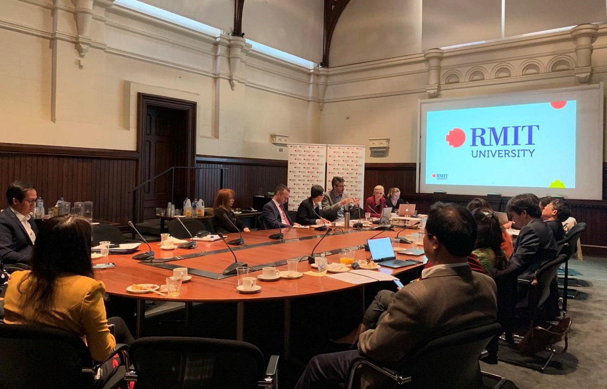 The delegation working with RMIT University, Victoria