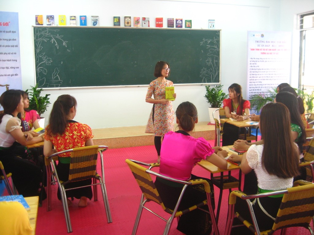 Vu Thi Duc and hers students at a lecture on gender equality